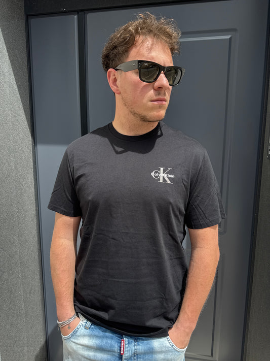 T-Shirt Calvin Klein Monogramma